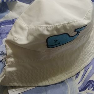 Reversible infant bucket hat